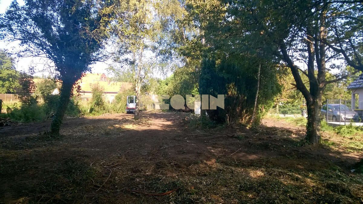 Terrain à QUERNES