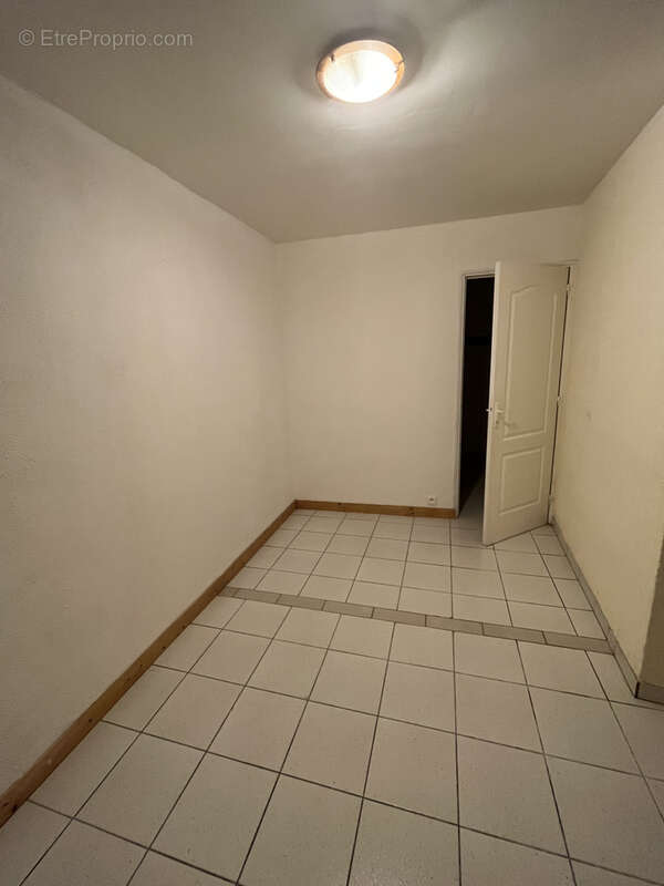 Maison à MONTAIGU-DE-QUERCY