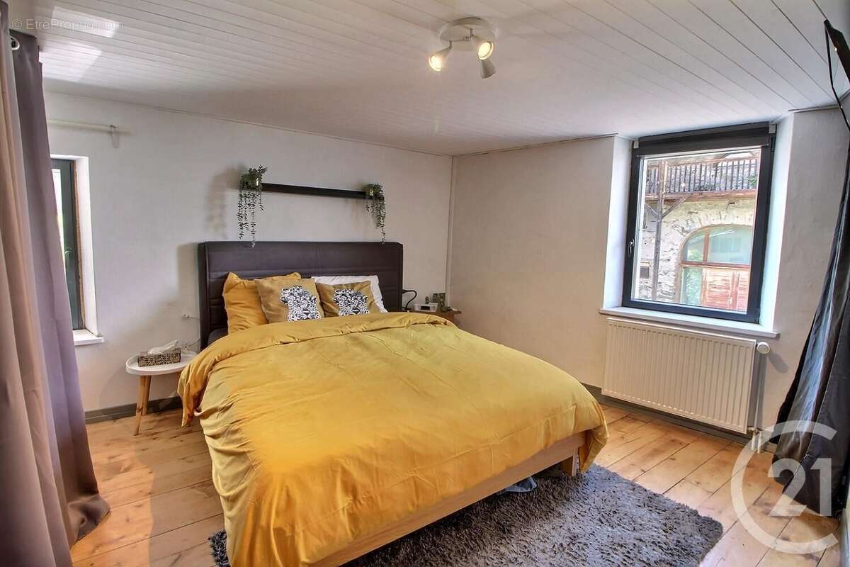 Maison à NEUVECELLE