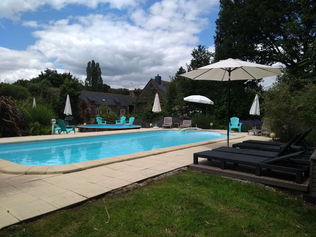 Maison à CLEGUEREC