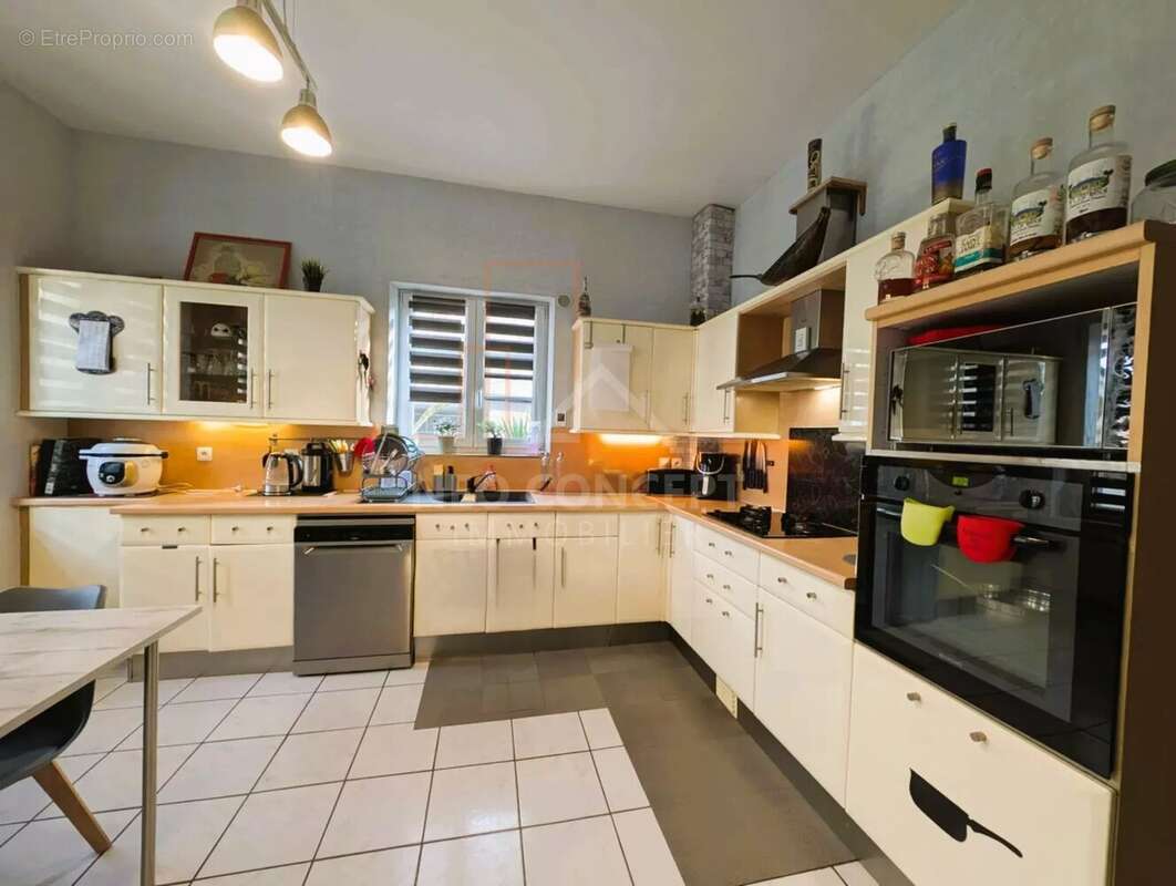 BISCHWILLER, beau compromis entre un appartement et une maison AFFAIRE A SAISIR !!! - photo 4