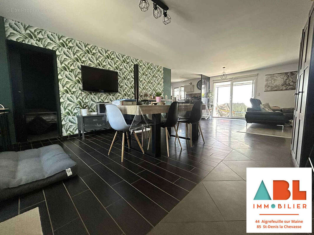 Maison à SAINT-DENIS-LA-CHEVASSE