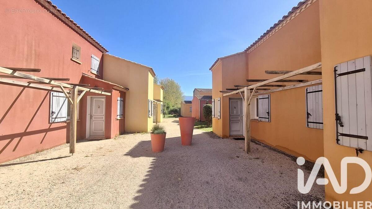 Photo 1 - Maison à L'ISLE-SUR-LA-SORGUE