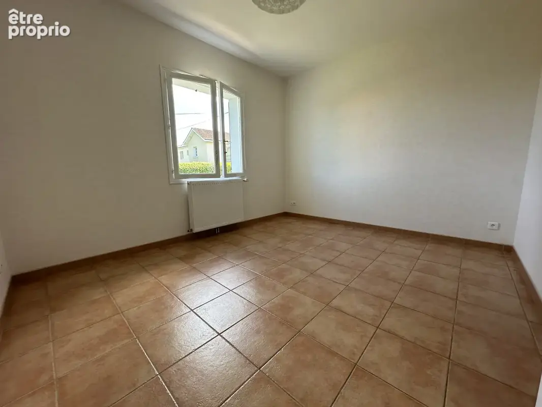 Maison plain-pied, trois chambres - photo 6