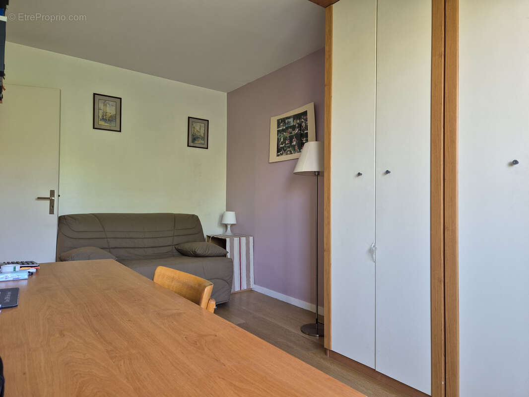 Appartement à LA GARENNE-COLOMBES