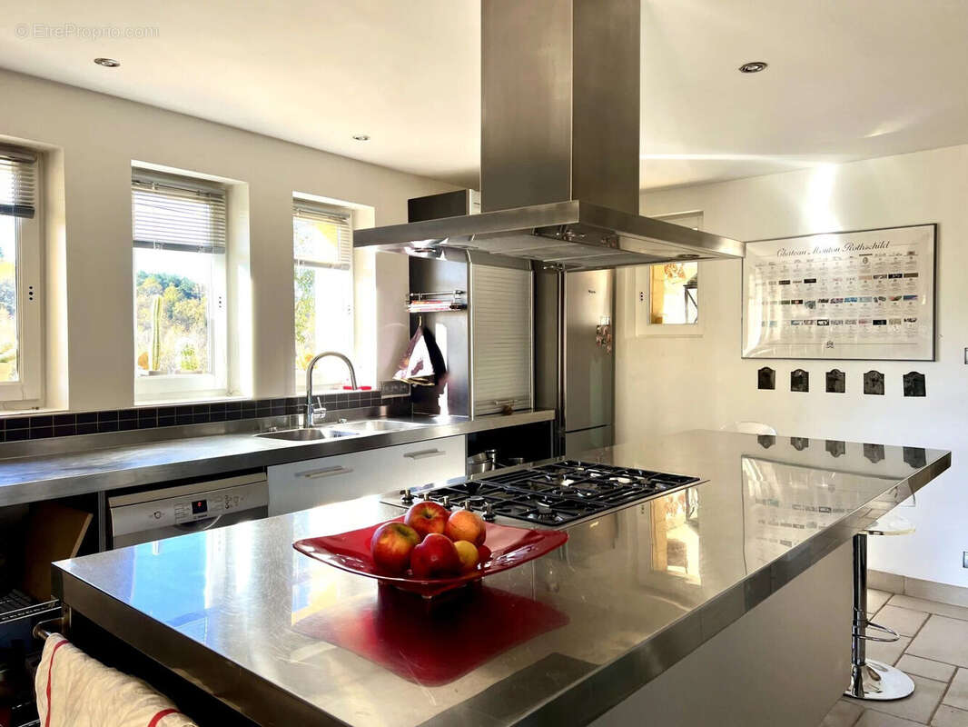 Maison à LE BUISSON-DE-CADOUIN