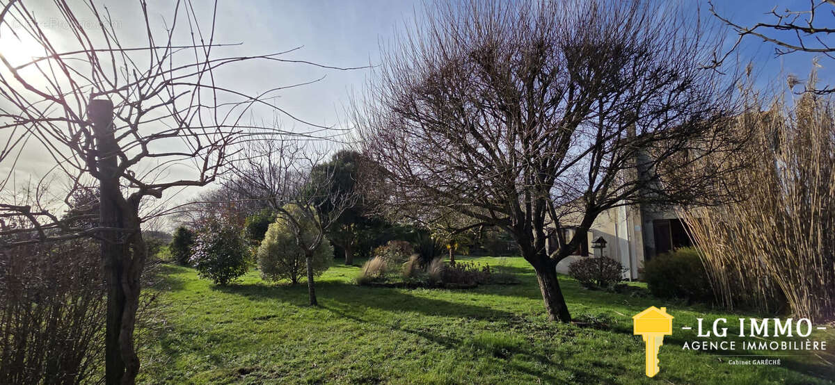 Maison à SAINT-FORT-SUR-GIRONDE