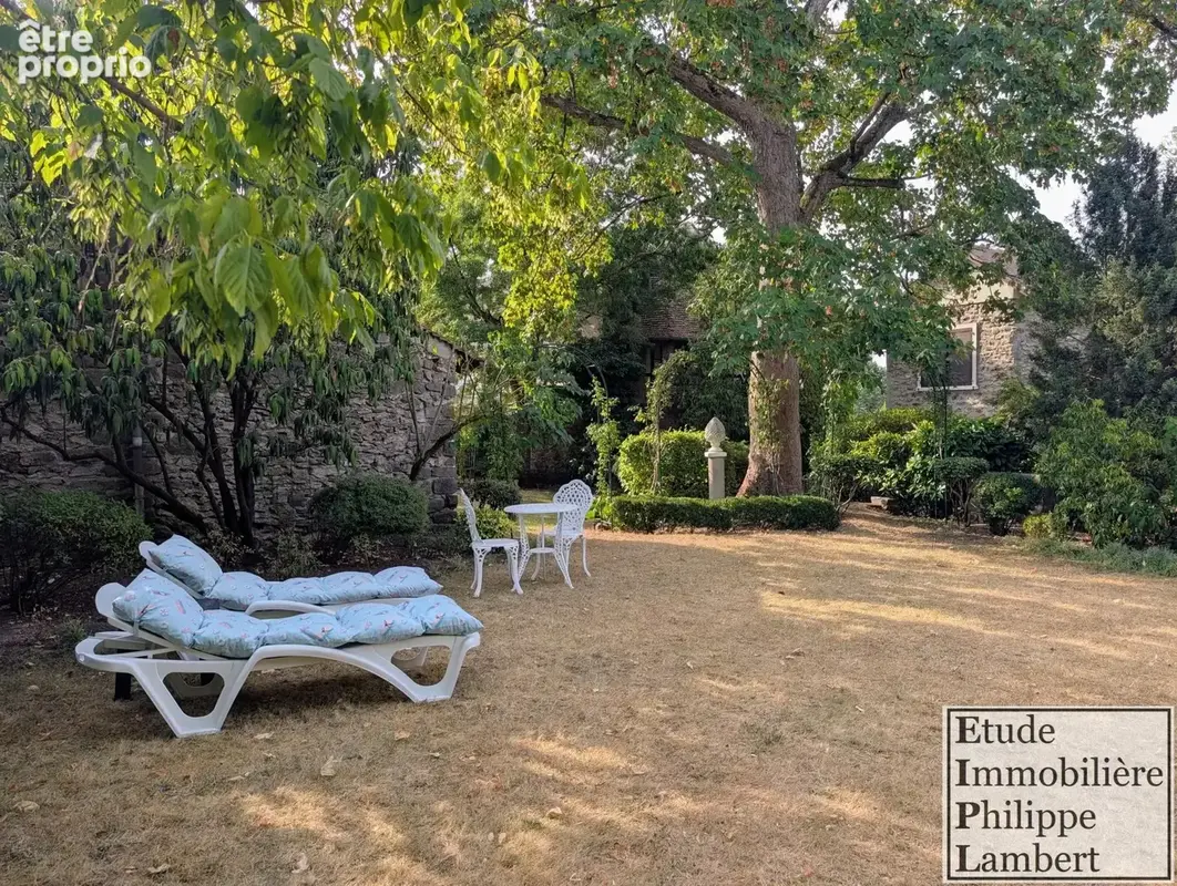 - Propriété sur magnifique terrain paysager- - photo 2
