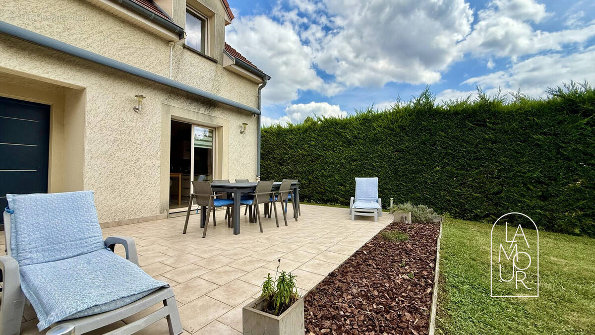 Maison 152 m² à Neuilly-Les-Dijon  - photo 4