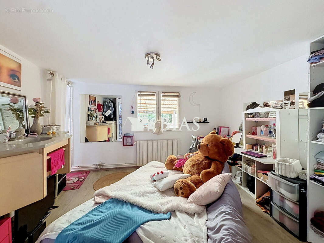 Maison 145 m² à Beaumont-Le-Roger  - photo 8