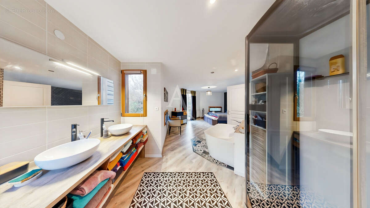 Maison moderne  chambres sous-sol dressing piscine - photo 9