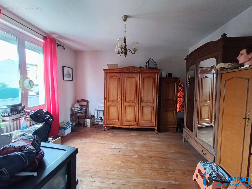 Maison à PAYRIN-AUGMONTEL