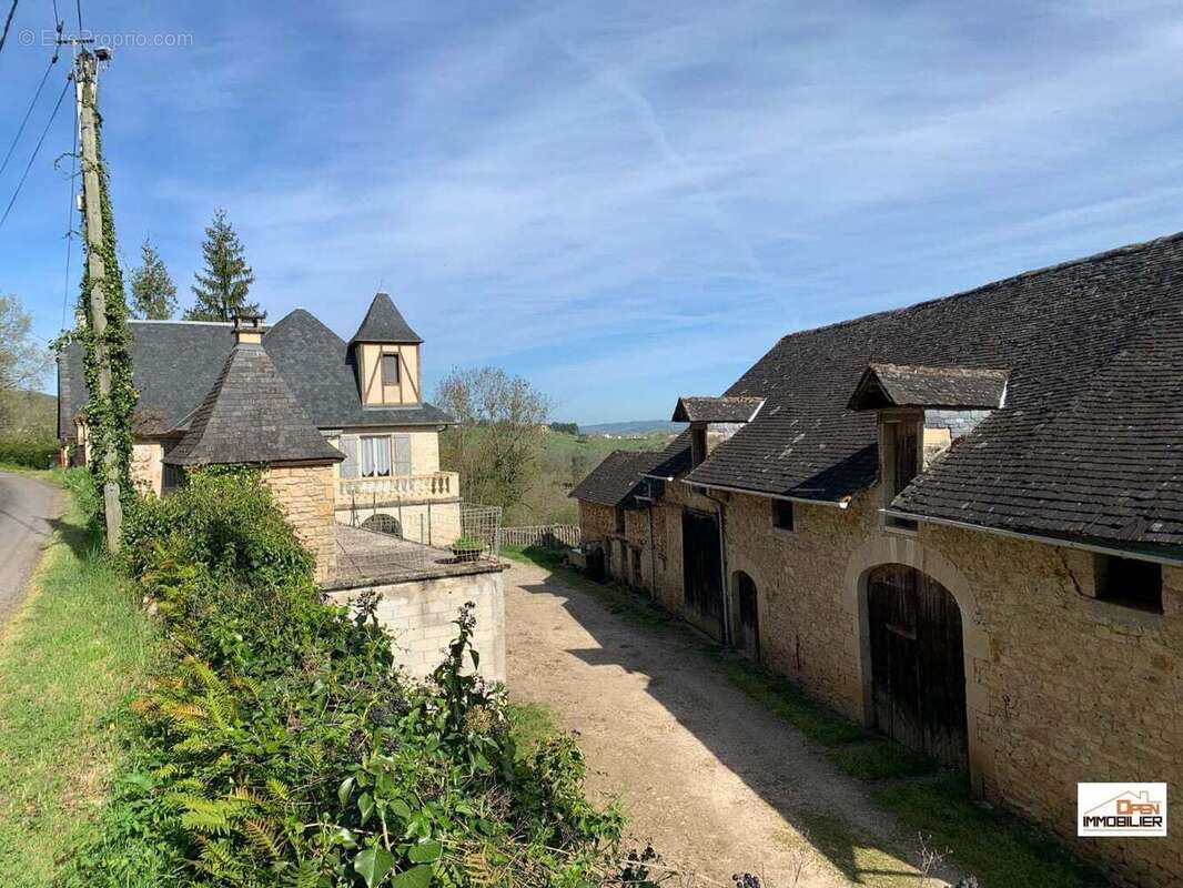 Maison 126 m² à Saint-Cernin-De-Larche  - photo 3