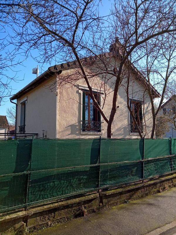 Maison à AULNAY-SOUS-BOIS