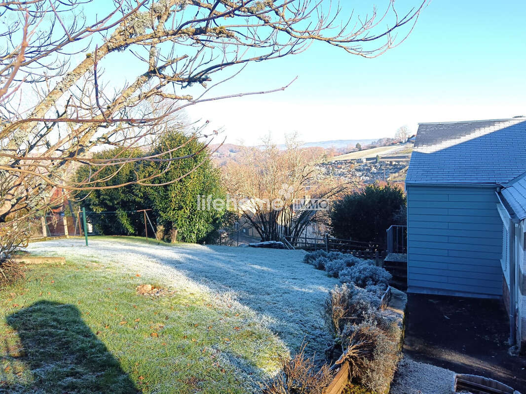 Maison à SAINTE-FEYRE