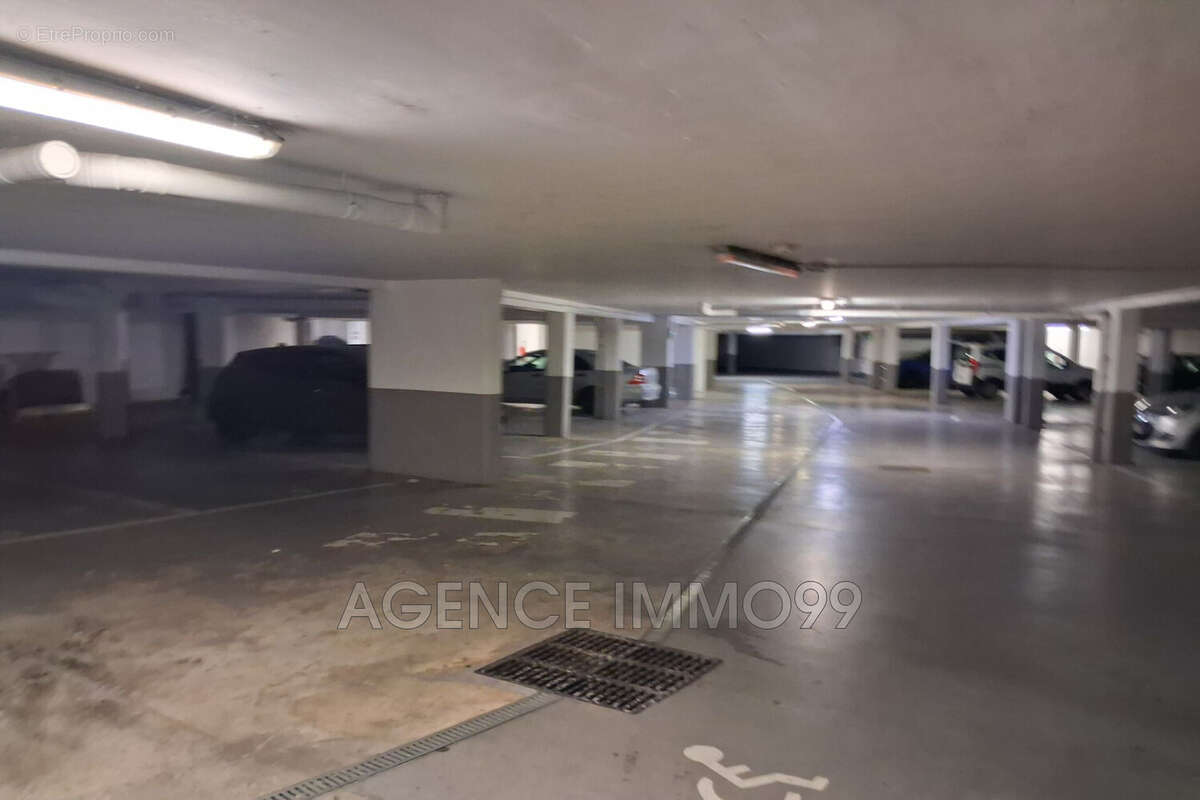 Parking 13 m² à Vallauris  - photo 3
