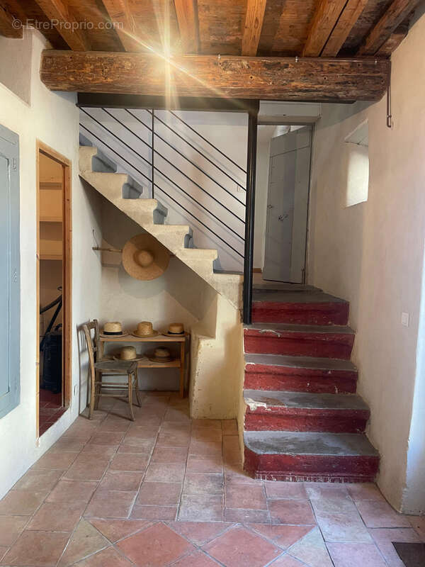 Maison à SAINT-QUENTIN-LA-POTERIE