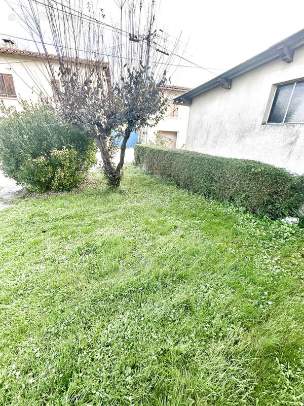 Maison à MONTEGUT-PLANTAUREL