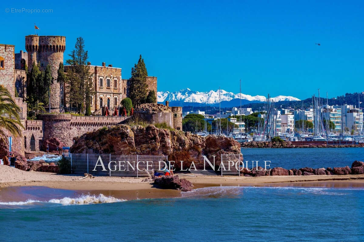 Appartement à MANDELIEU-LA-NAPOULE