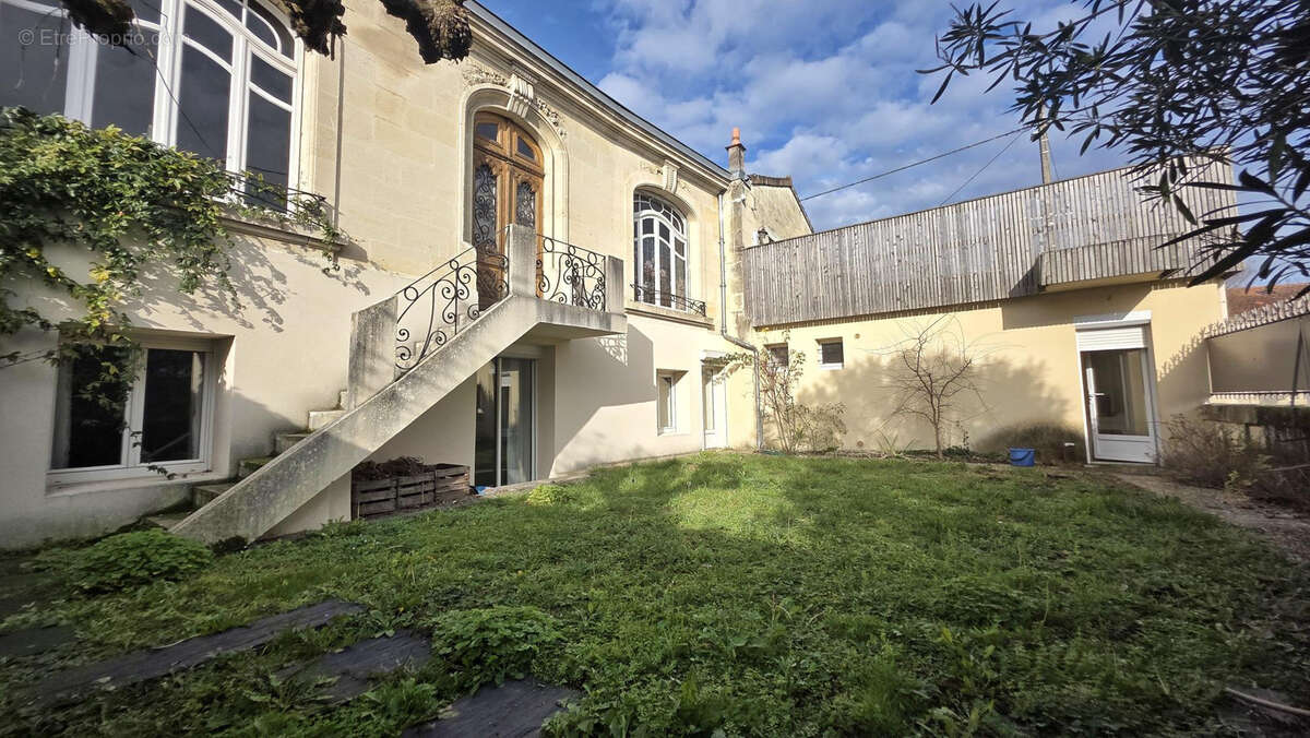 Maison à EYSINES