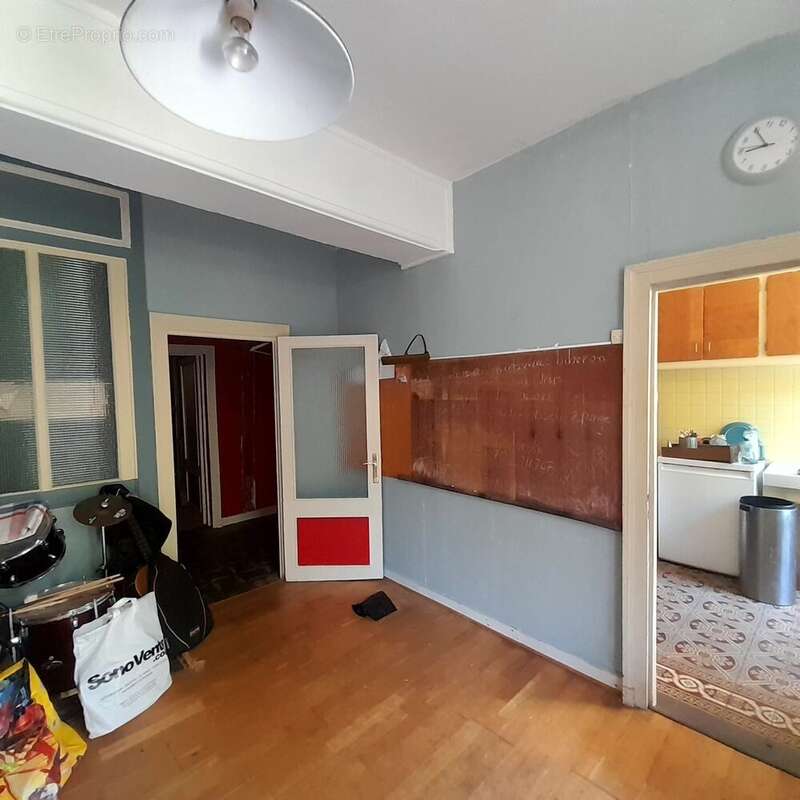 Maison à VILLENEUVE-SUR-YONNE