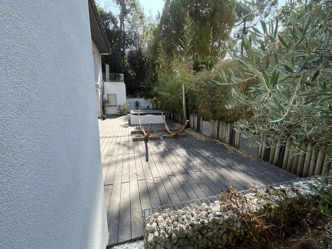 Villa contemporaine de 230 m² - photo 18