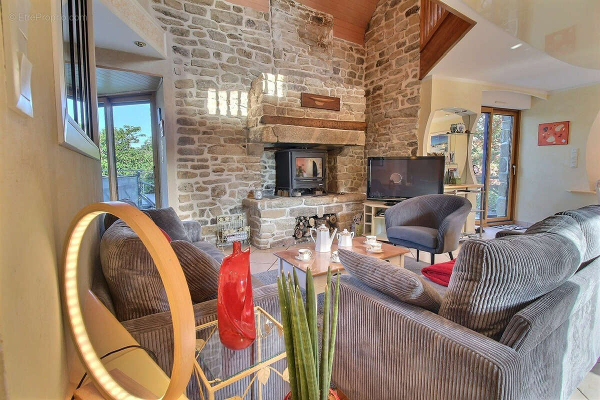 Maison à MONTERBLANC