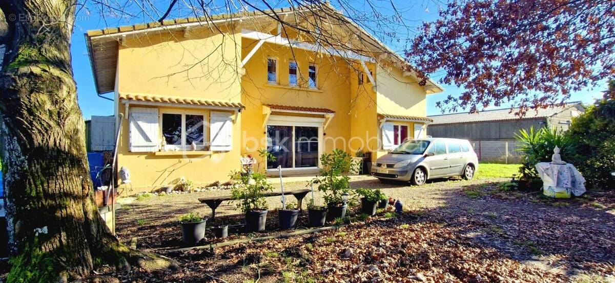 Maison à AIRE-SUR-L'ADOUR