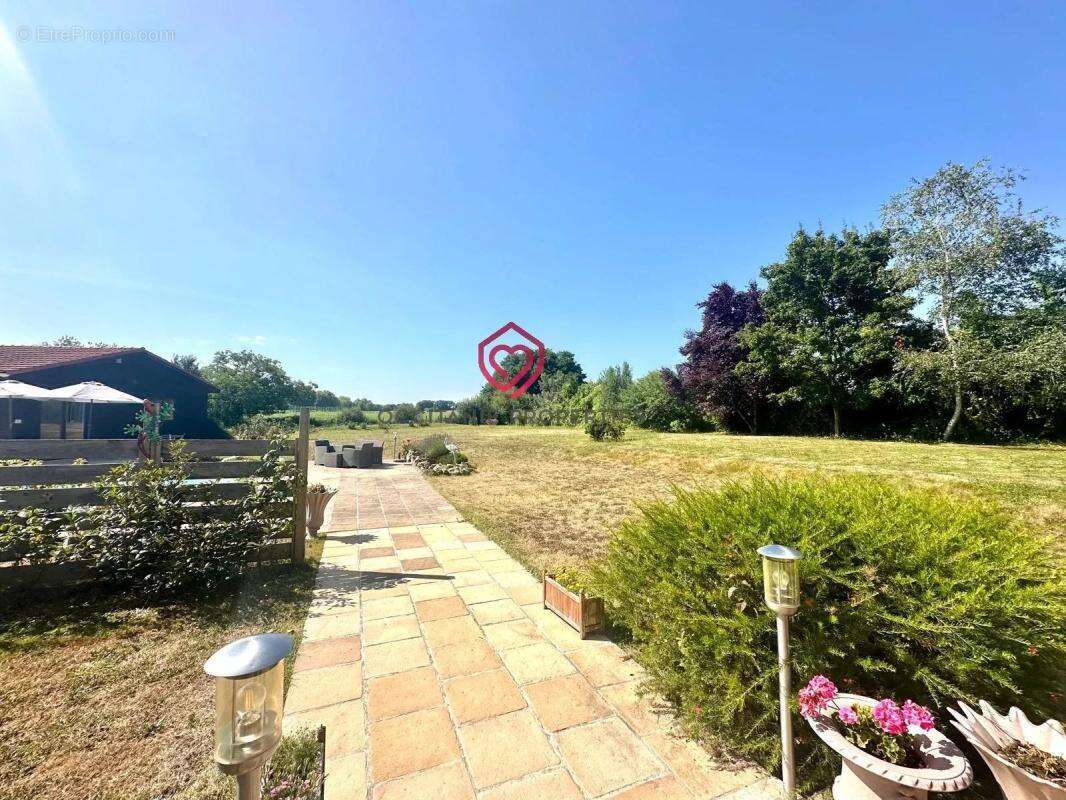 Superbe maison familiale avec piscine à Tillac - photo 25