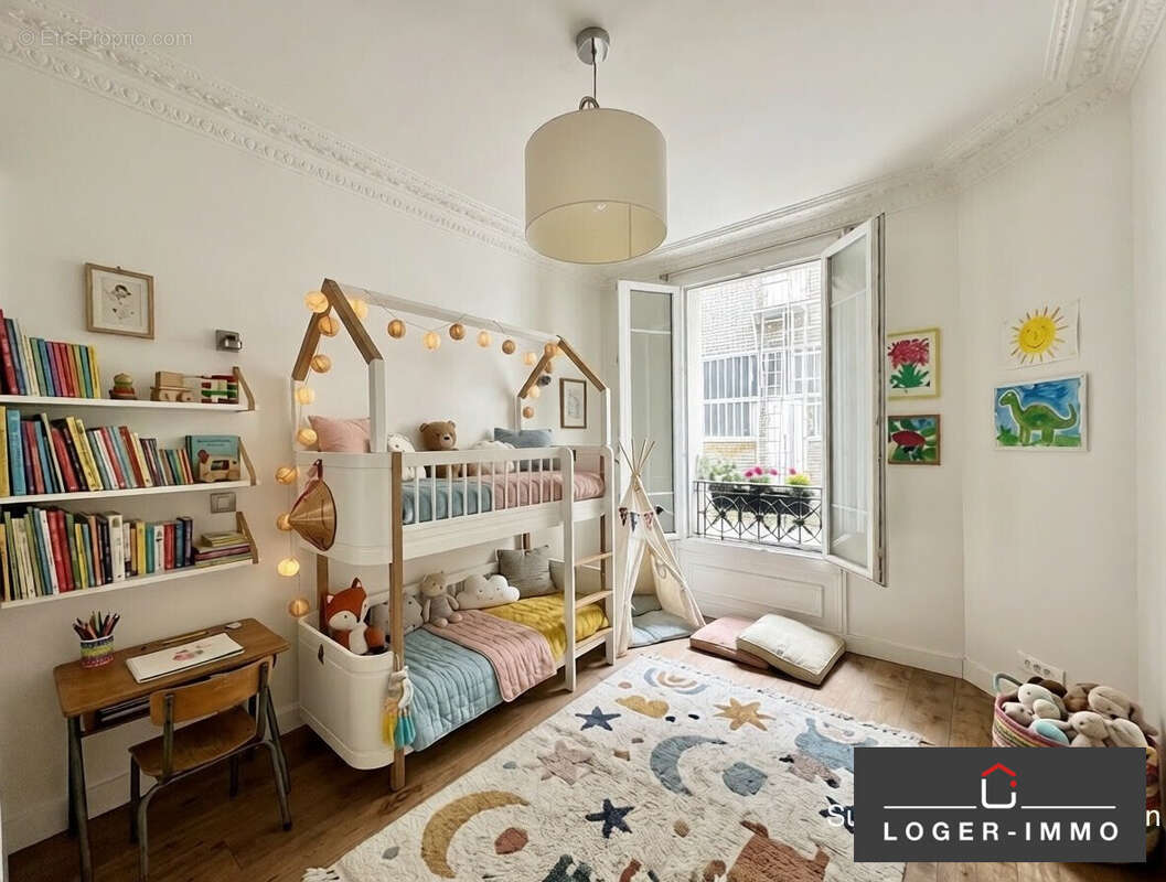 Appartement à PARIS-12E