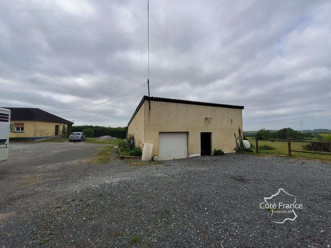 Appartement à NEUVILLE-LEZ-BEAULIEU