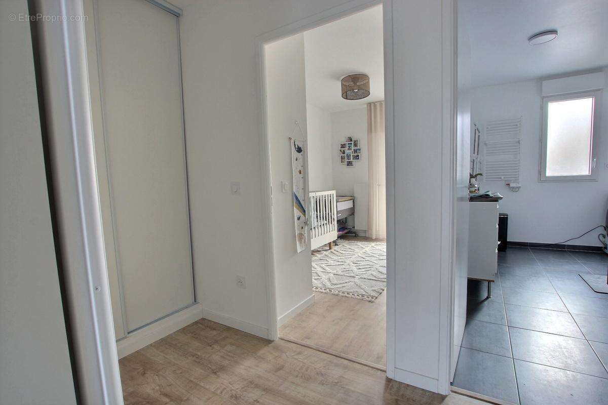 Appartement à BOIS-COLOMBES