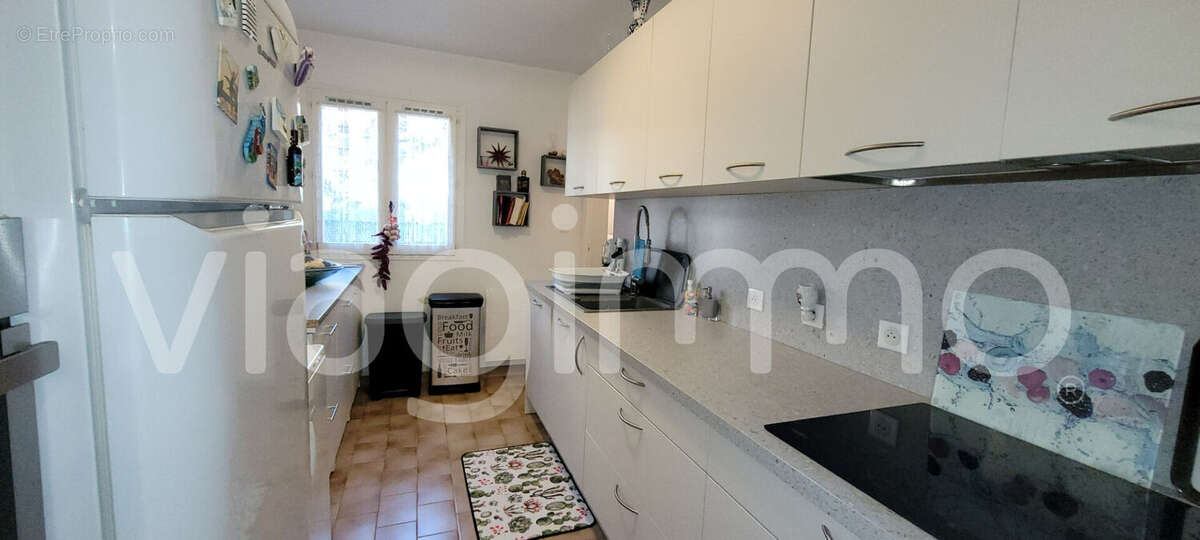 Appartement à VALLAURIS