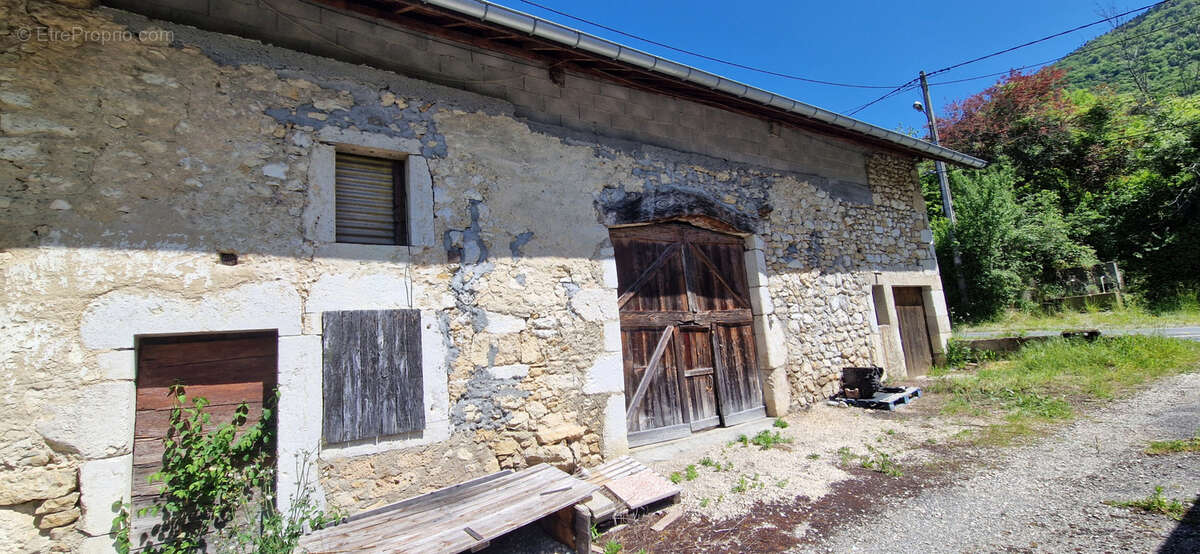 Maison à CHAVORNAY