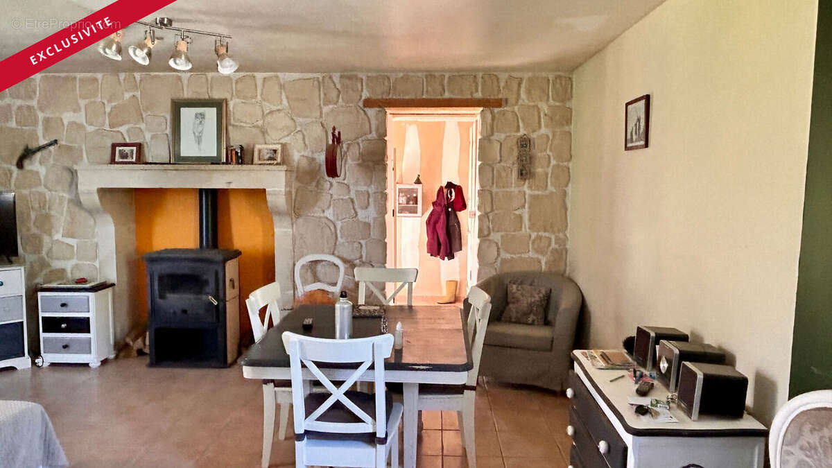 Maison à LA FERRIERE-AIROUX