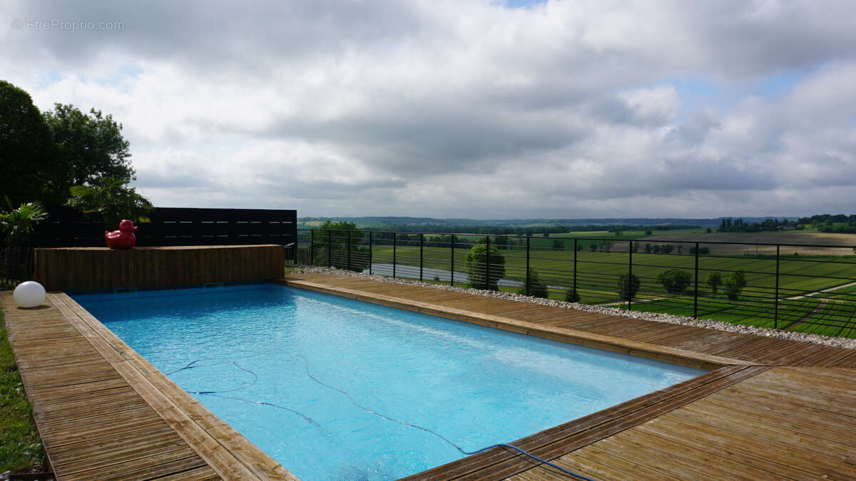 Maison à MONTDOUMERC