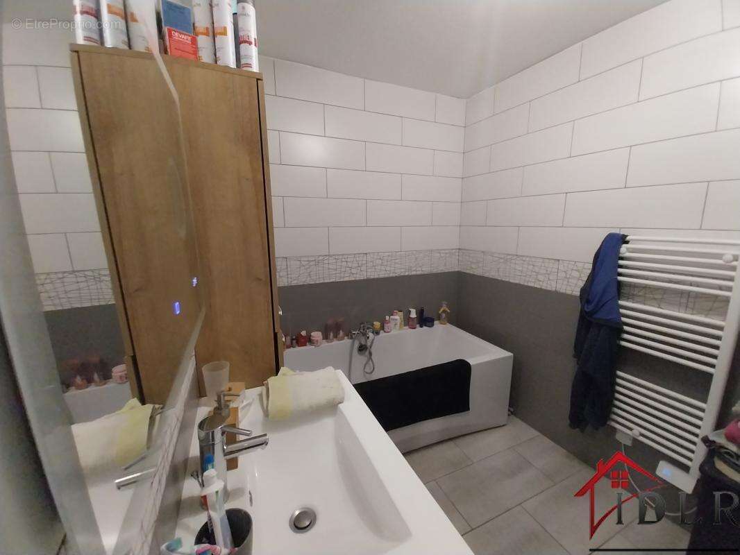 Maison à LA LONGINE