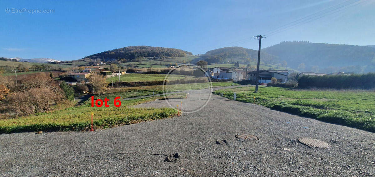 Terrain à SAINT-GENIS-L'ARGENTIERE