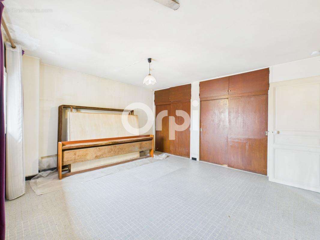 Maison à MONTAUROUX