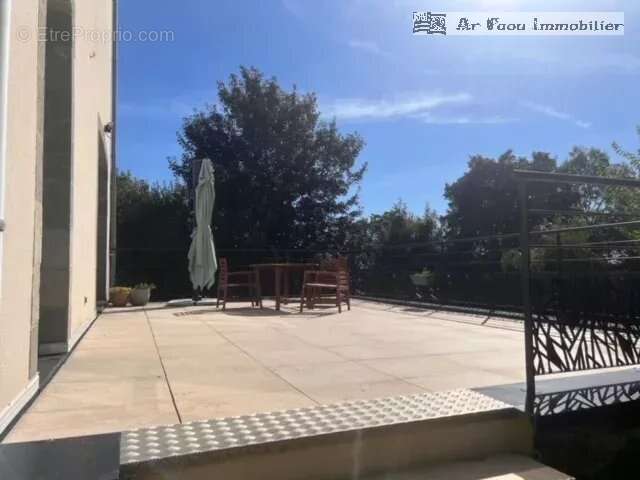 Maison à PONT-DE-BUIS-LES-QUIMERCH