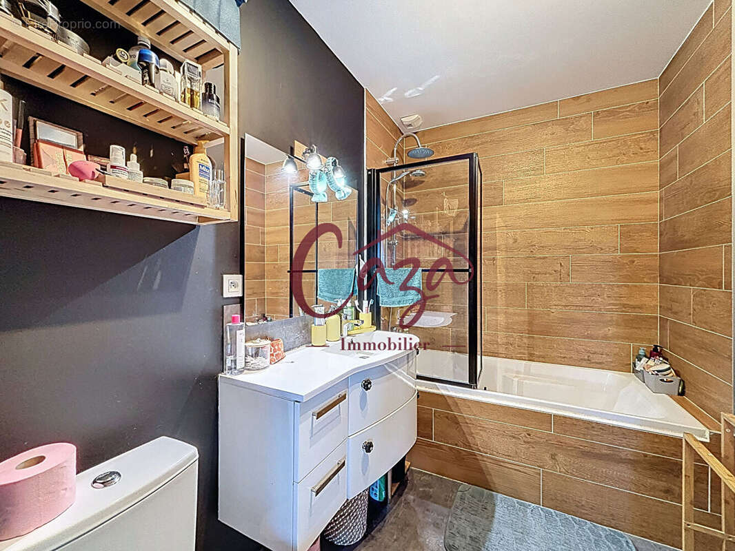 Maison à CAMBLANES-ET-MEYNAC