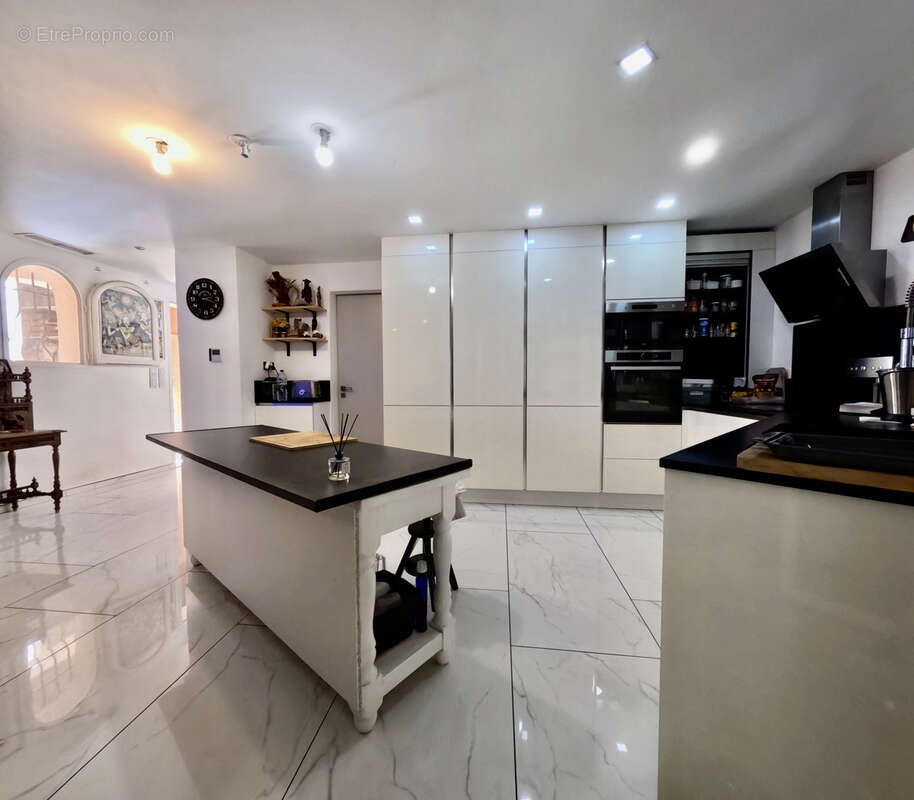 Appartement à LA FARLEDE