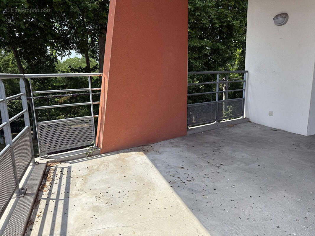 Appartement à CASTELGINEST