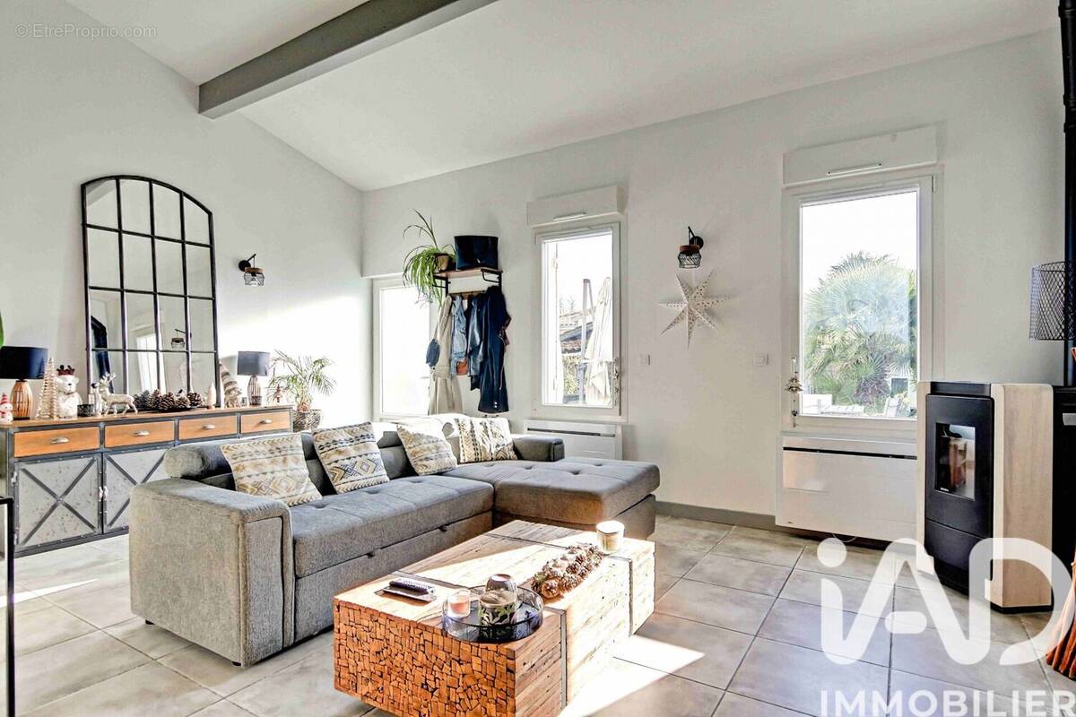 Photo 1 - Maison à MACAU