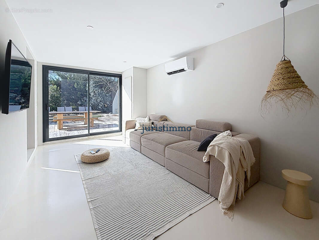 Maison à VAISON-LA-ROMAINE