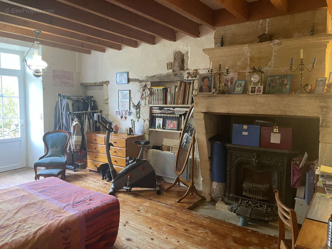 Maison à SAINT-PEY-DE-CASTETS