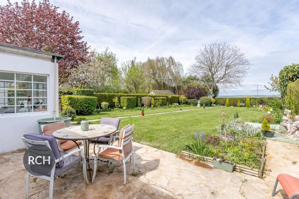 Maison à VILLIERS-SAINT-FREDERIC