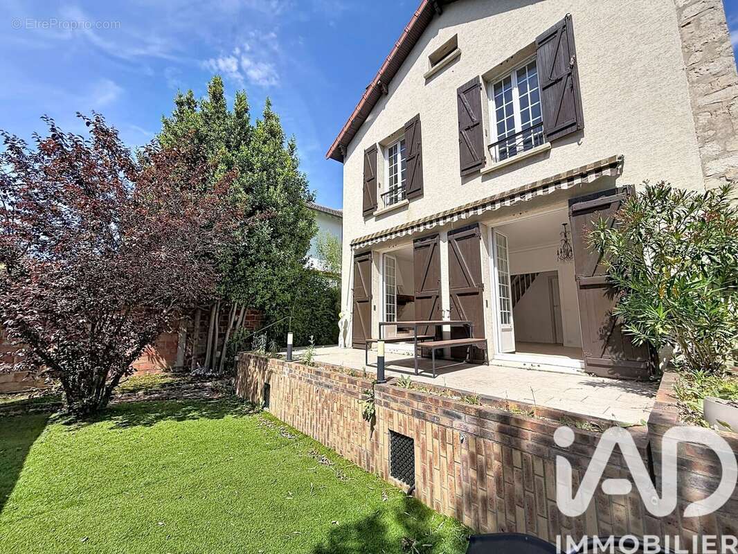 Photo 2 - Maison à LA GARENNE-COLOMBES