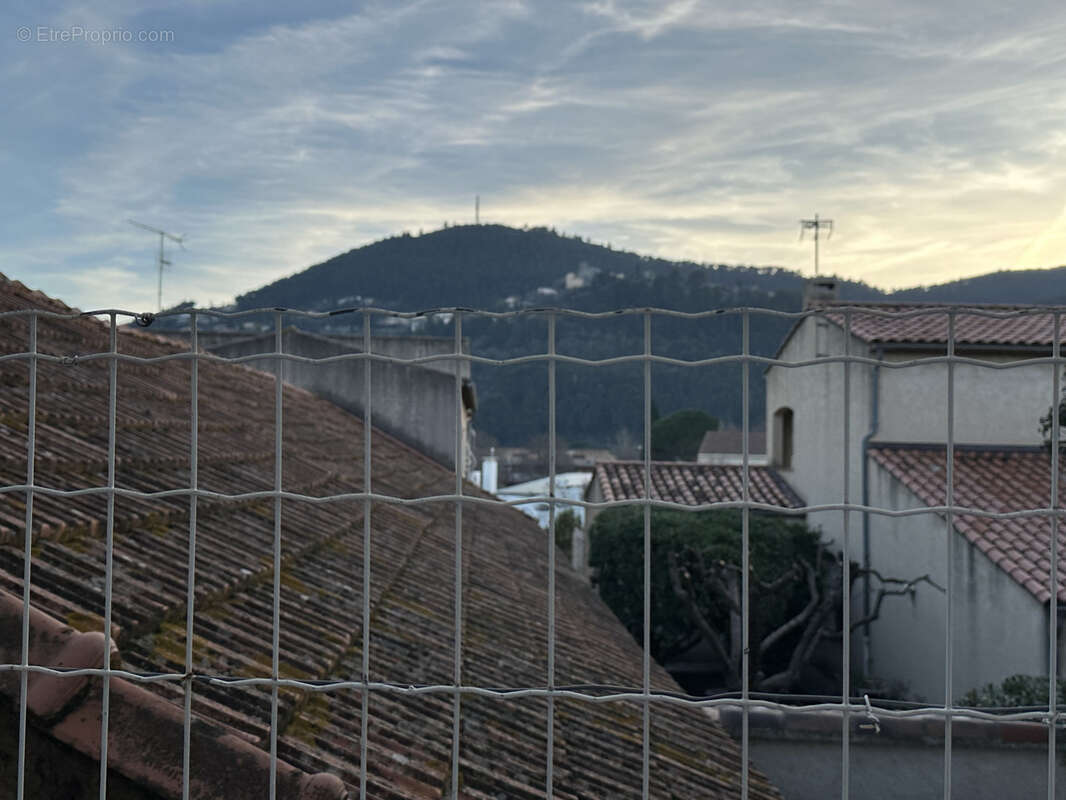 Maison à SOLLIES-PONT