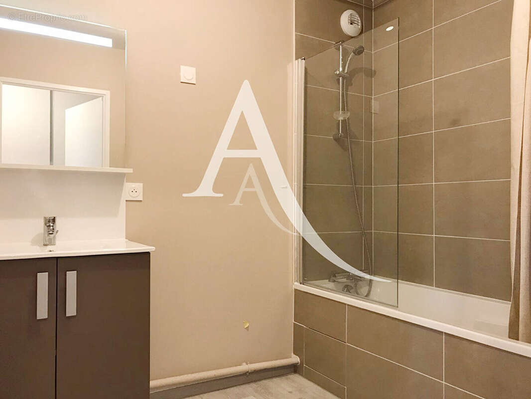 Appartement à NANTERRE